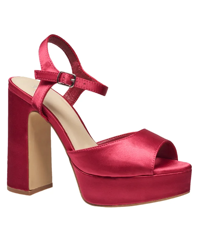 Women's brocade stiletto heel pumps with a vintage feelH Halston Harbour Heel