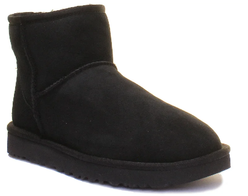 women's ankle boots for petite womenUgg Australia Classic Mini 2 In Black