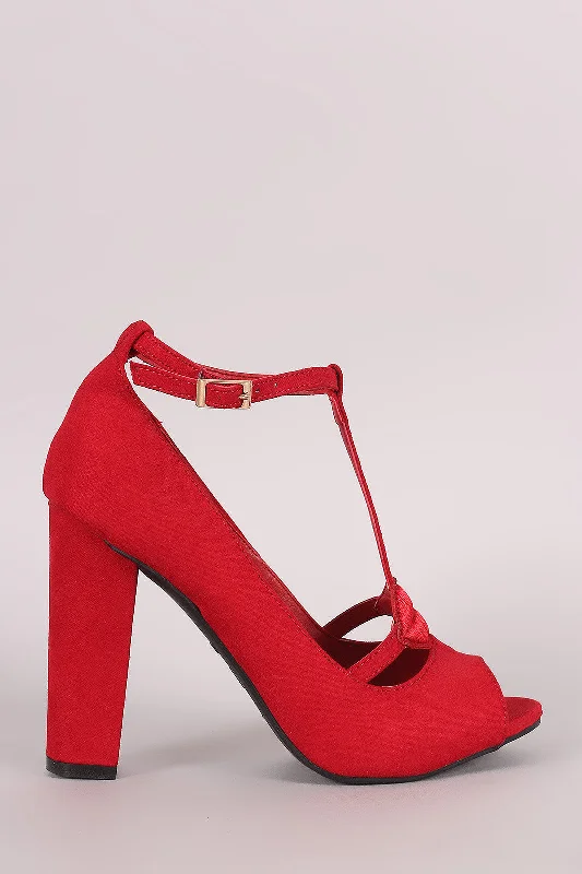 Women's hypoallergenic stiletto heel pumps for sensitive skinBamboo Embroidered Lip Patch T-Strap Pump Women's hypoallergenic stiletto heel pumps for sensitive skinBamboo Embroidered Lip Patch T-Strap Pump