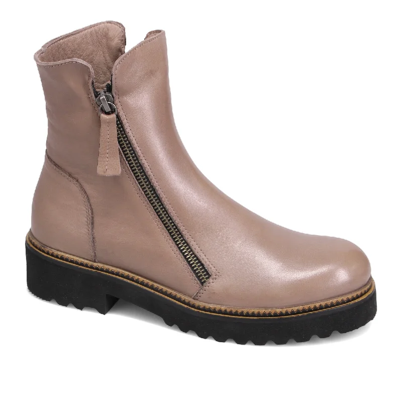 women's leather ankle bootsAriana Boot