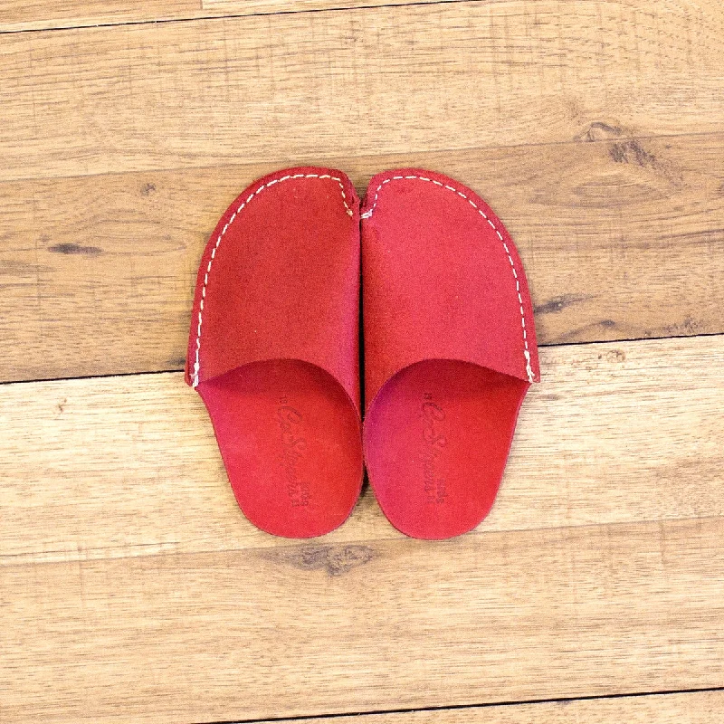 Women's Shearling Lined Slippers with a Fleece Upper in Tan for Ultimate Warmth Red CP Slippers Kids Minimalist Women's Shearling Lined Slippers with a Fleece Upper in Tan for Ultimate Warmth Red CP Slippers Kids Minimalist