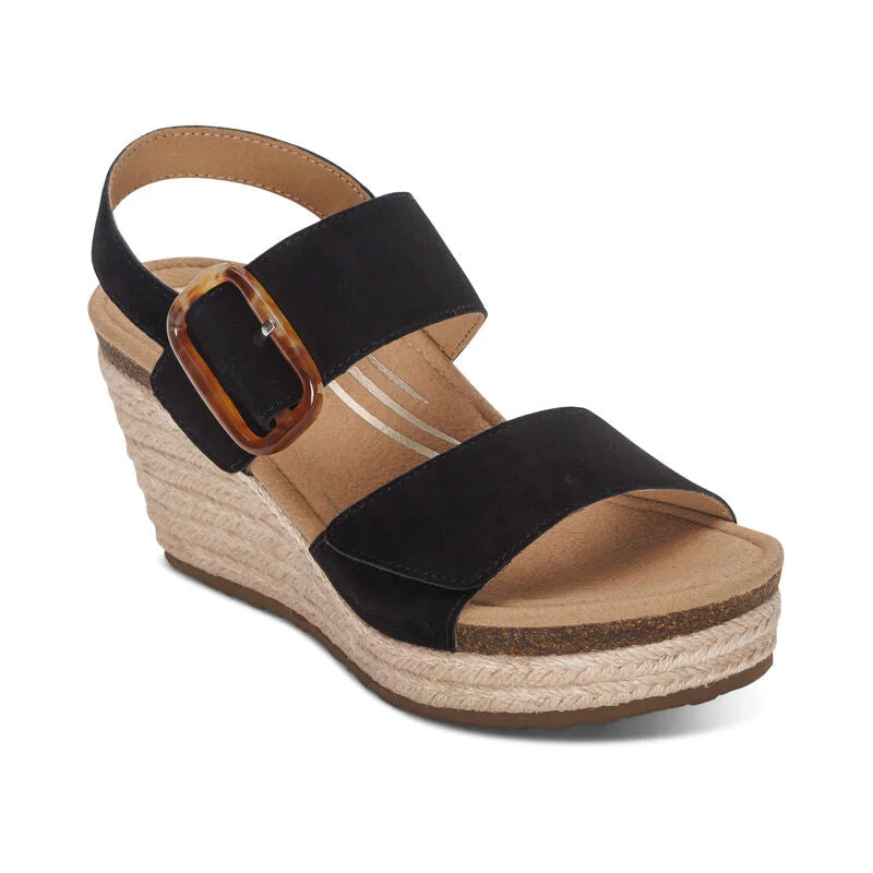 Women's casual shoes with shock - absorbing soles for a smooth stride AETREX ASHLEY - BLACK Women's casual shoes with shock - absorbing soles for a smooth stride AETREX ASHLEY - BLACK