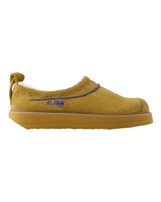Women's Fur - Lined Loafers in Tan for a Cozy Winter Option Slides Slip On - Ader Error - Leather - Camel Women's Fur - Lined Loafers in Tan for a Cozy Winter Option Slides Slip On - Ader Error - Leather - Camel