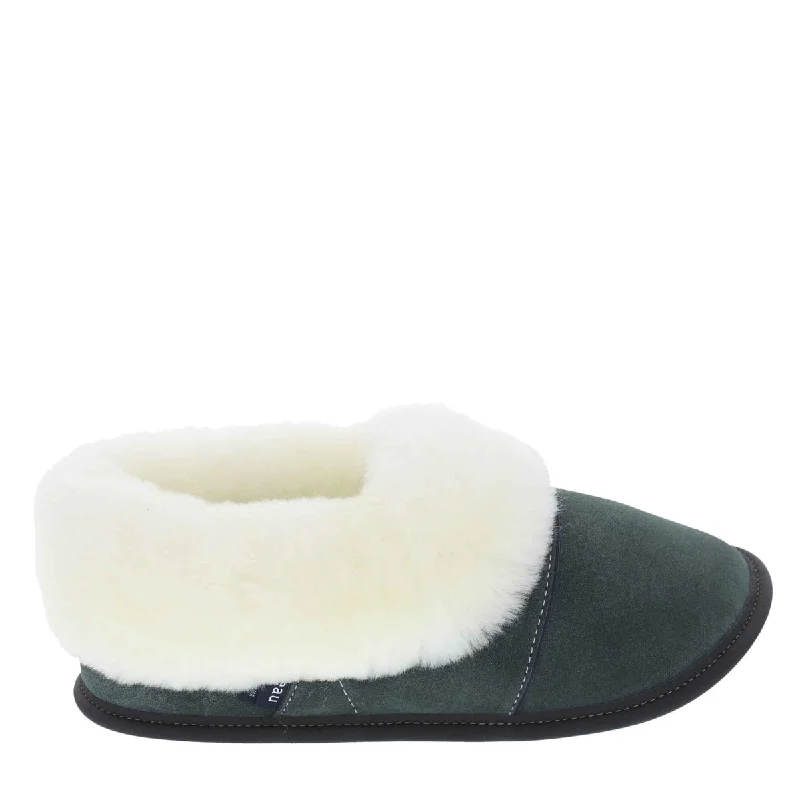 Women's Leather Slippers with a Hand - Stitched Design in Burgundy for Durability NEW Lazybone Sheepskin Slippers Women's Leather Slippers with a Hand - Stitched Design in Burgundy for Durability NEW Lazybone Sheepskin Slippers