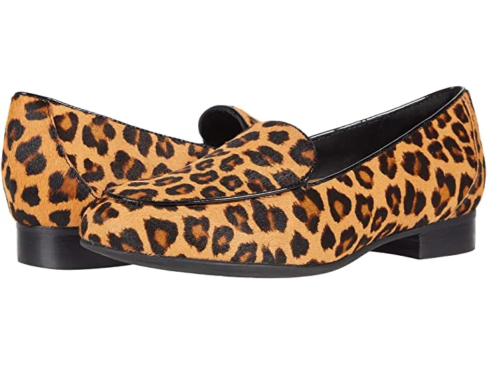 Women's casual shoes with shock - absorbing soles for a smooth stride Clarks Un Blush Ease Leopard Women's casual shoes with shock - absorbing soles for a smooth stride Clarks Un Blush Ease Leopard