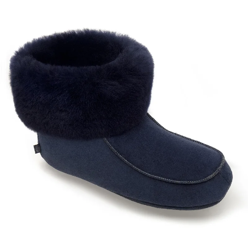 Women's Knitted Cable Pattern Slippers with a Non - Slip Sole in Cream for Indoor Comfort Aster Sheepskin Slippers - Midnight Navy Women's Knitted Cable Pattern Slippers with a Non - Slip Sole in Cream for Indoor Comfort Aster Sheepskin Slippers - Midnight Navy