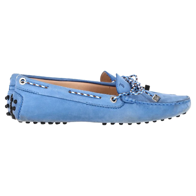 Women's Embroidered Floral Pattern Loafers in Beige for a Spring - Inspired Outfit Tod's Gommino Loafers in Light Blue Suede Women's Embroidered Floral Pattern Loafers in Beige for a Spring - Inspired Outfit Tod's Gommino Loafers in Light Blue Suede