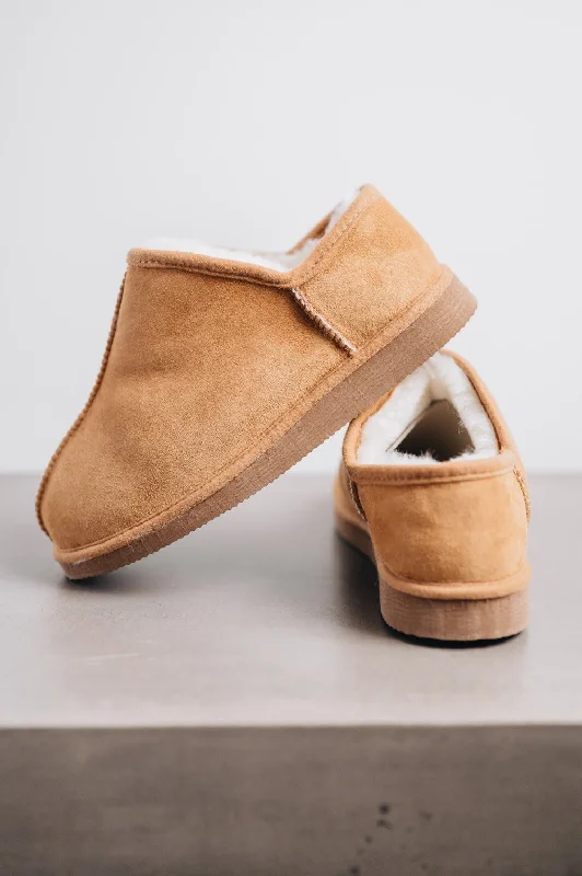 Women's Moccasin - Style Slippers with Fringe Detail in Brown for a Rustic Look Women's Sheepskin Slippers | Cadi Women's Moccasin - Style Slippers with Fringe Detail in Brown for a Rustic Look Women's Sheepskin Slippers | Cadi