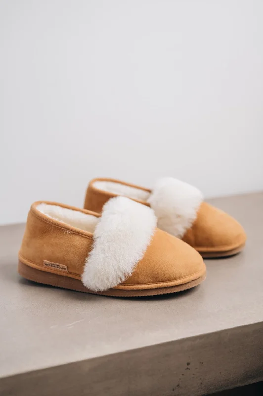 Women's Faux Fur Lined Slippers with Memory Foam Insoles in Pink for Cozy Nights Women's Sheepskin Slippers | MARGOT Women's Faux Fur Lined Slippers with Memory Foam Insoles in Pink for Cozy Nights Women's Sheepskin Slippers | MARGOT