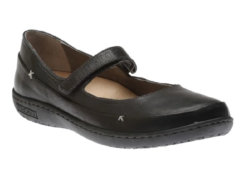 Women's casual canvas shoes for a laid - back look Birkenstock Iona, Black and Nut Women's casual canvas shoes for a laid - back look Birkenstock Iona, Black and Nut