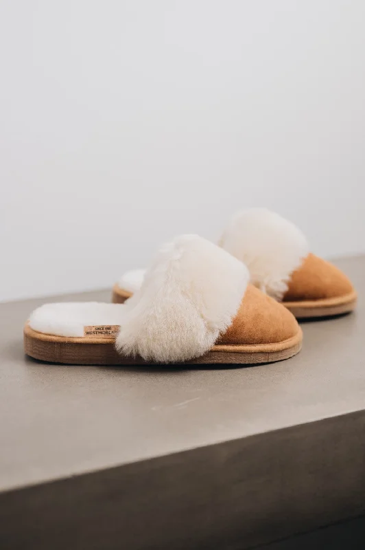 Women's Knitted Cable Pattern Slippers with a Non - Slip Sole in Cream for Indoor Comfort Women's Sheepskin Slip-on Slippers | VERONICA Women's Knitted Cable Pattern Slippers with a Non - Slip Sole in Cream for Indoor Comfort Women's Sheepskin Slip-on Slippers | VERONICA
