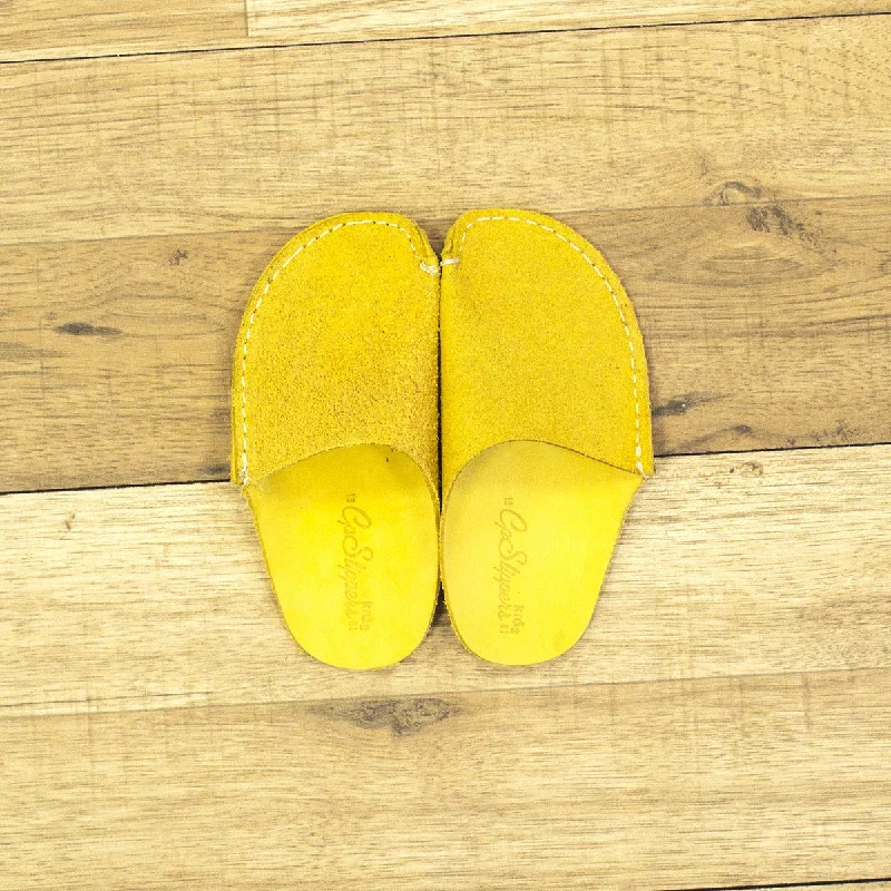 Women's Slippers with a Quilted Pattern in Gray for Added Style Yellow CP Slippers Kids Minimalist Women's Slippers with a Quilted Pattern in Gray for Added Style Yellow CP Slippers Kids Minimalist