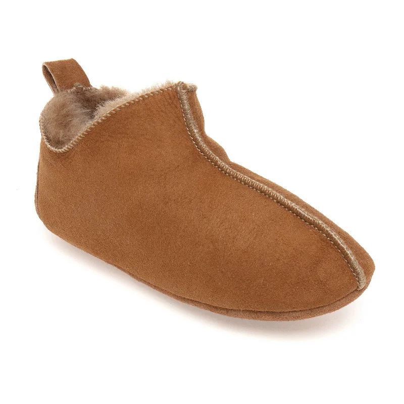 Women's Moccasin - Style Slippers with Fringe Detail in Brown for a Rustic Look Berit Sheepskin Slippers/Yoga Shoe - Chestnut Women's Moccasin - Style Slippers with Fringe Detail in Brown for a Rustic Look Berit Sheepskin Slippers/Yoga Shoe - Chestnut