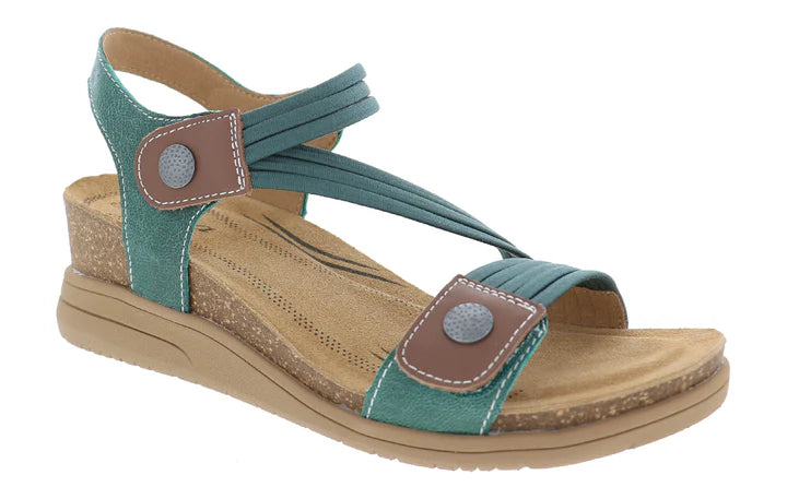 Women's casual shoes with embroidery for a detailed design BIZA SAINT - TEAL MULTI Women's casual shoes with embroidery for a detailed design BIZA SAINT - TEAL MULTI