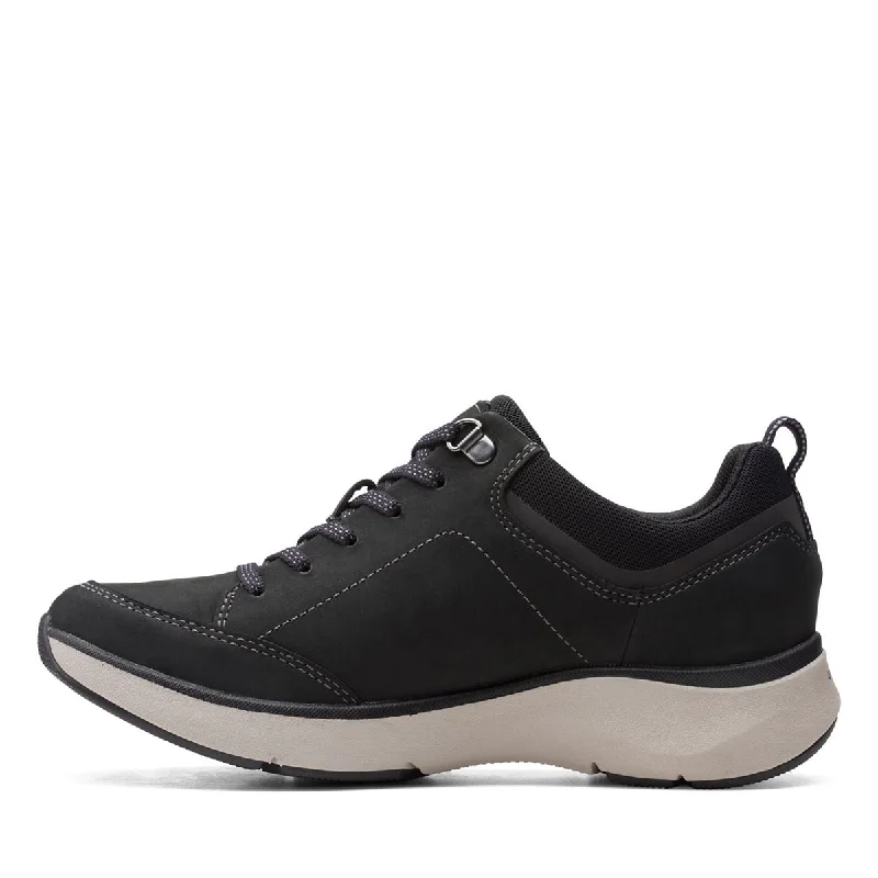 Women's casual shoes with leopard prints for a trendy style Clarks Wave 2.0 Lace Blk 52381 Wos Waterproof Women's casual shoes with leopard prints for a trendy style Clarks Wave 2.0 Lace Blk 52381 Wos Waterproof