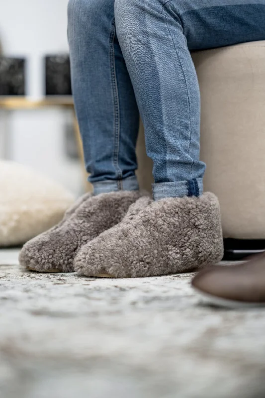 Women's Knitted Cable Pattern Slippers with a Non - Slip Sole in Cream for Indoor Comfort ULLA Shepherd Womens Sheepskin Slippers Women's Knitted Cable Pattern Slippers with a Non - Slip Sole in Cream for Indoor Comfort ULLA Shepherd Womens Sheepskin Slippers