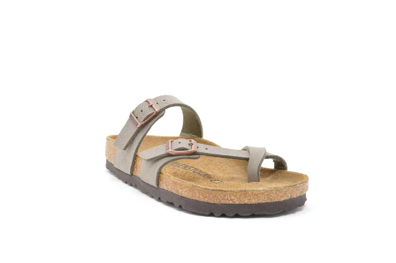 Child - Friendly Women's Sandals with a Secure Buckle in Purple for Moms on the GoBIRKENSTOCK Mayari Birkibuc Child - Friendly Women's Sandals with a Secure Buckle in Purple for Moms on the GoBIRKENSTOCK Mayari Birkibuc