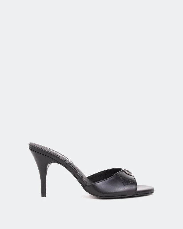 Elastic - Strap Women's Sandals with a Padded Toe in Teal for Easy On - and - OffAbsolute Black Leather Elastic - Strap Women's Sandals with a Padded Toe in Teal for Easy On - and - OffAbsolute Black Leather