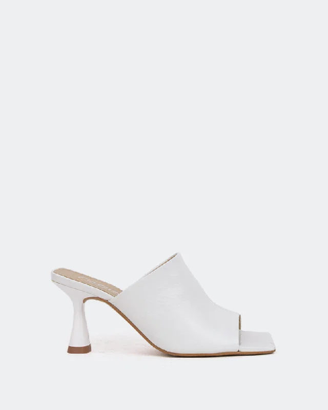 Elastic - Strap Women's Sandals with a Padded Toe in Teal for Easy On - and - OffAnarin White Naplack/Naplack Blanc Elastic - Strap Women's Sandals with a Padded Toe in Teal for Easy On - and - OffAnarin White Naplack/Naplack Blanc