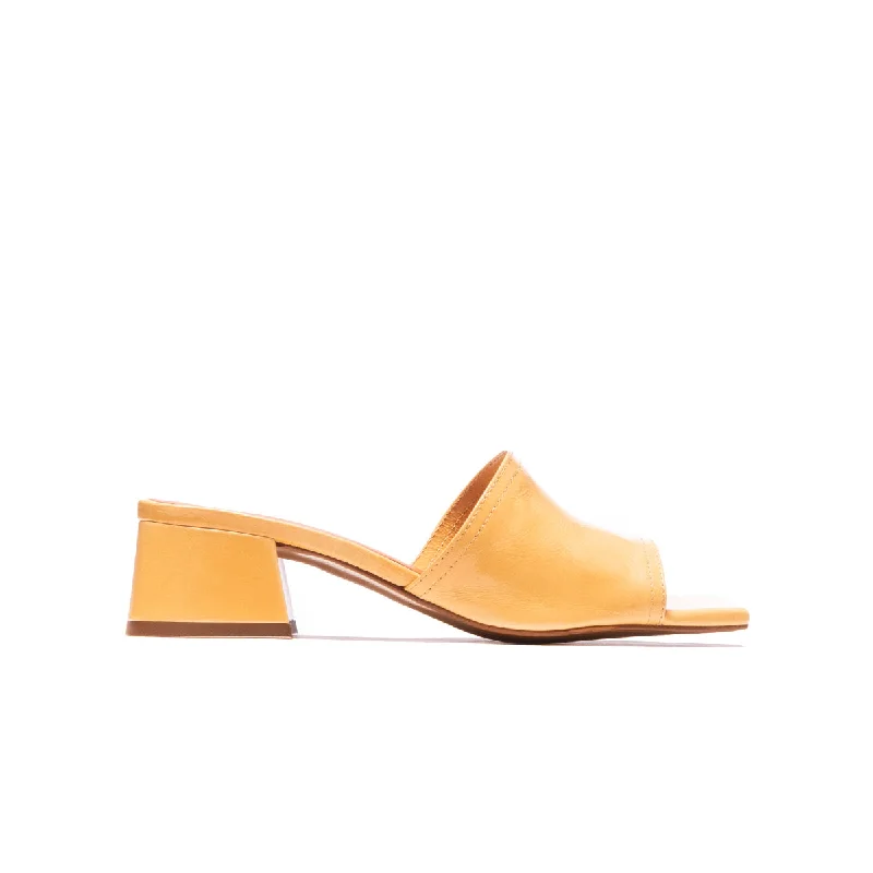 Lightweight Women's Mesh - Paneled Sandals in Yellow for BreathabilityDannie Nude Leather Lightweight Women's Mesh - Paneled Sandals in Yellow for BreathabilityDannie Nude Leather
