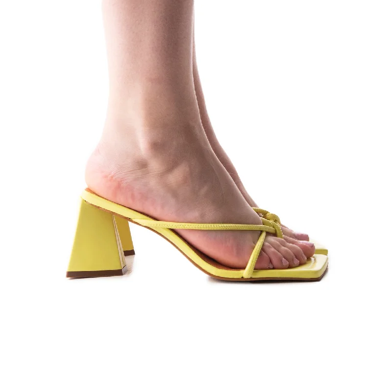 Shock - Absorbing Women's Sandals with a Soft Insole in Black for Active LifestylesErmal Yellow Leather Shock - Absorbing Women's Sandals with a Soft Insole in Black for Active LifestylesErmal Yellow Leather