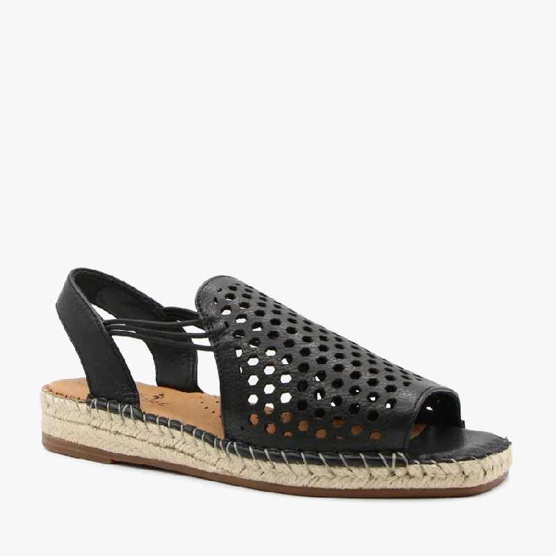 Women's Sandals with a Floral - Printed Upper in Pink for a Feminine Spring LookKUMASI BLACK Women's Sandals with a Floral - Printed Upper in Pink for a Feminine Spring LookKUMASI BLACK