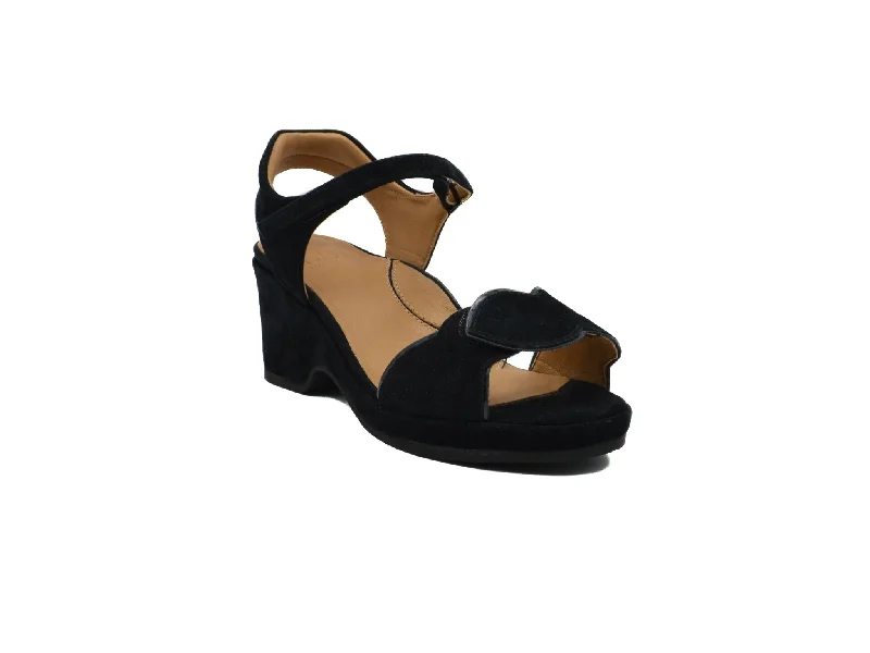 Women's Thong Sandals with a Beaded Design in Multicolor for a Beachy AestheticL'AMOUR DES PIEDS Marora Women's Thong Sandals with a Beaded Design in Multicolor for a Beachy AestheticL'AMOUR DES PIEDS Marora