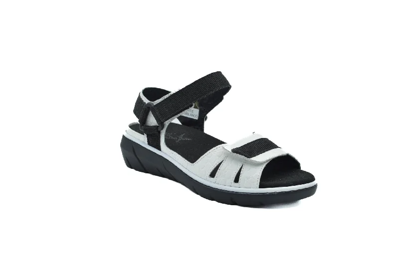 Plus Size Women's Wide - Width Platform Sandals in Black for Added Comfort and HeightPORTOFINO MS-5168 Plus Size Women's Wide - Width Platform Sandals in Black for Added Comfort and HeightPORTOFINO MS-5168