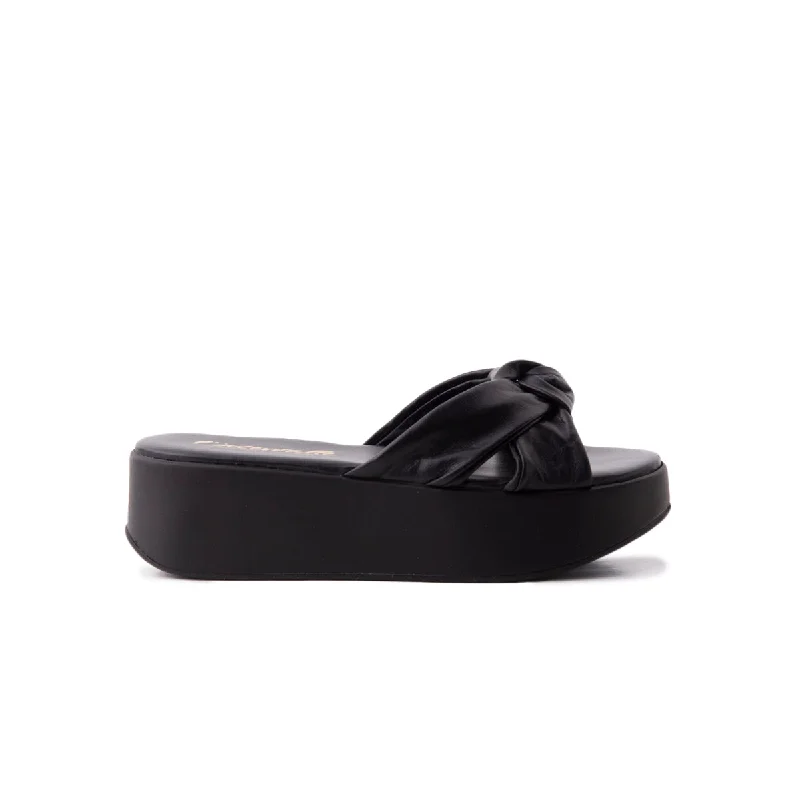 Women's Thong Sandals with a Beaded Design in Multicolor for a Beachy AestheticNicaragua Black Leather Women's Thong Sandals with a Beaded Design in Multicolor for a Beachy AestheticNicaragua Black Leather
