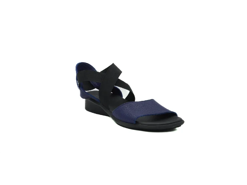 Women's Ankle - Strap Sandals with a Block Heel in Red for a Sophisticated StyleARCHE SATIA Sandals Women's Ankle - Strap Sandals with a Block Heel in Red for a Sophisticated StyleARCHE SATIA Sandals