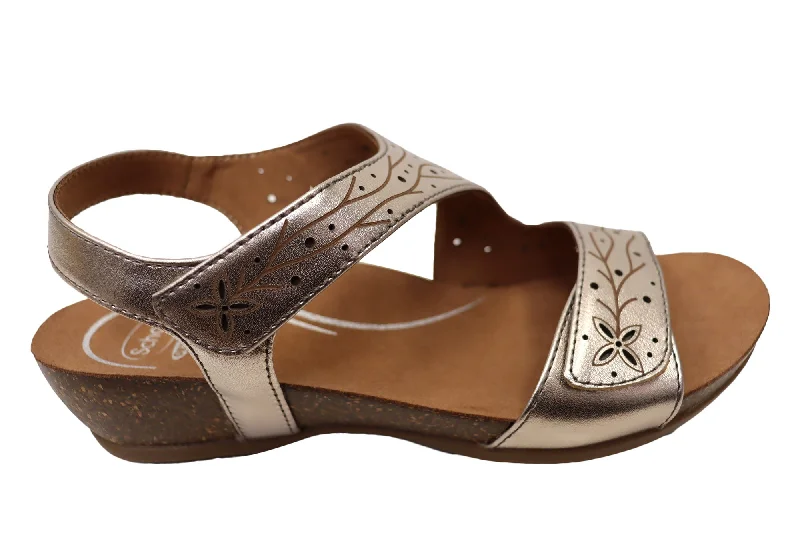 Anti - Slip Women's Sandals with a Grooved Sole in Green for Outdoor AdventuresScholl Orthaheel Jenna Womens Comfortable Leather Wedge Sandals Anti - Slip Women's Sandals with a Grooved Sole in Green for Outdoor AdventuresScholl Orthaheel Jenna Womens Comfortable Leather Wedge Sandals