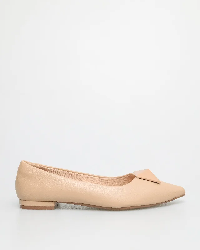 Lightweight Women's Mesh - Paneled Sandals in Yellow for BreathabilityTomaz NN202 Ladies Stud Pointed-Toe Flats (Beige) Lightweight Women's Mesh - Paneled Sandals in Yellow for BreathabilityTomaz NN202 Ladies Stud Pointed-Toe Flats (Beige)