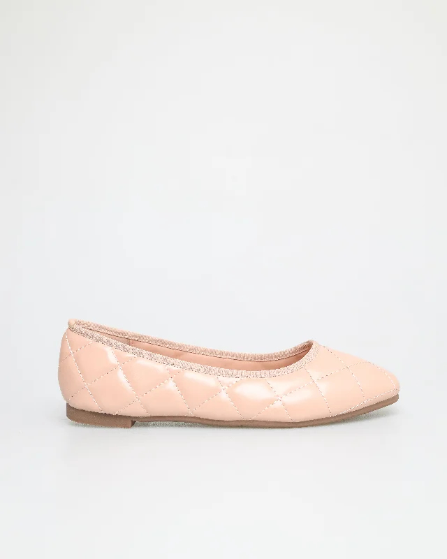 Women's Sandals with a Floral - Printed Upper in Pink for a Feminine Spring LookTomaz NN252 Ladies Quilted Ballerina Flat (Nude) Women's Sandals with a Floral - Printed Upper in Pink for a Feminine Spring LookTomaz NN252 Ladies Quilted Ballerina Flat (Nude)