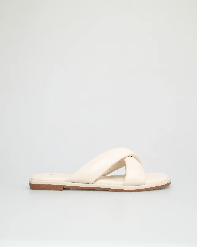 Shock - Absorbing Women's Sandals with a Soft Insole in Black for Active LifestylesTomaz YX148 Ladies Crossed Flat Sandals (Beige) Shock - Absorbing Women's Sandals with a Soft Insole in Black for Active LifestylesTomaz YX148 Ladies Crossed Flat Sandals (Beige)