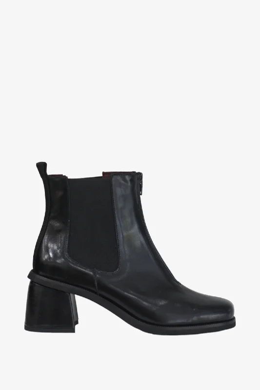 women's ankle boots with hidden wedgeJOSE SAENZ 5492 BLACK LEATHER HEELED BOOT