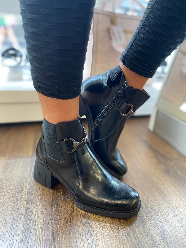 women's ankle boots for workJose Saenz Block Heel Chelsea Boot