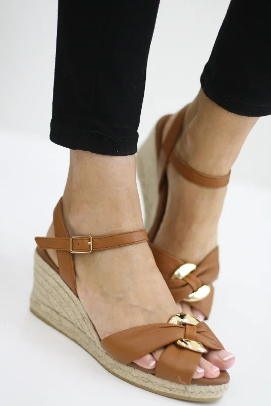women's ankle boots with padded insolesVIGUERA 2136 TAN LEATHER  ESPADRILLE WEDGES